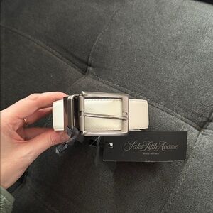 Reversible white and brown Saks Fifth Avenue belt size 40